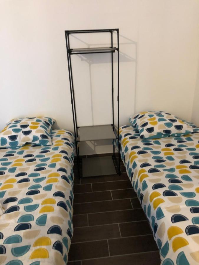 Studio Lit Separe Tarbes Centre Apartment Luaran gambar